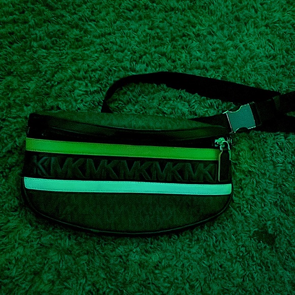 MICHAEL KORS MAN-WOMEN bag.I bought for 340 but I’m selling for 210 - Picture 1 of 1